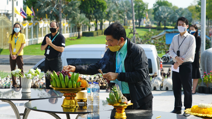 %E2%80%98%E0%B8%9C%E0%B8%AD_1.%E0%B9%80%E0%B8%81%E0%B8%B5%E0%B8%A2%E0%B8%A3%E0%B8%95%E0%B8%B4%E0%B8%8A%E0%B8%B2%E0%B8%A2%E2%80%99%20%E0%B9%80%E0%B8%82%E0%B9%89%E0%B8%B2%E0%B8%AA%E0%B8%B1%E0%B8%81%E0%B8%81%E0%B8%B2%E0%B8%A3%E0%B8%B0%E0%B8%9E%E0%B8%A3%E0%B8%B0%E0%B8%9E%E0%B8%A3%E0%B8%AB%E0%B8%A1%E0%B9%83%E0%B8%99%E0%B9%82%E0%B8%AD%E0%B8%81%E0%B8%B2%E0%B8%AA